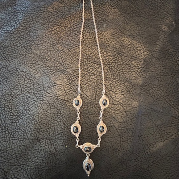 Navajo vintage  sterling silver/onyx Necklace - Picture 1 of 4